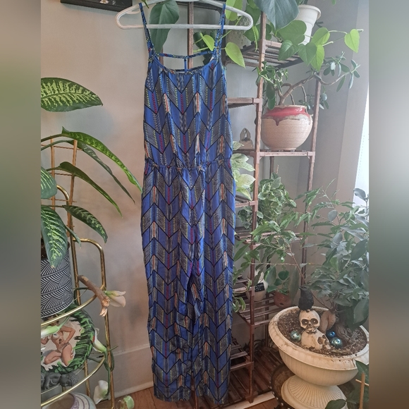 Pant suit and rompers - Picture 2 of 6